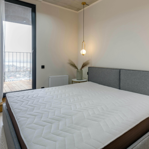 Grand matelas : plus d&rsquo;espace pour un sommeil confortable à deux