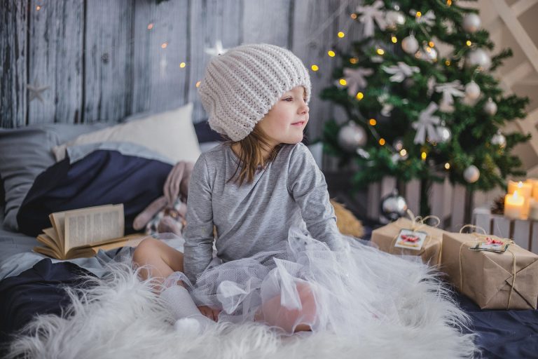 Sapin naturel, sapin plastique ou sapin en bois : que choisir cette année ?